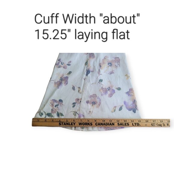 Free People Cream Lavender Floral Bohemian Flare Jeans Size 28 Phoebe Buffay - Picture 11 of 14